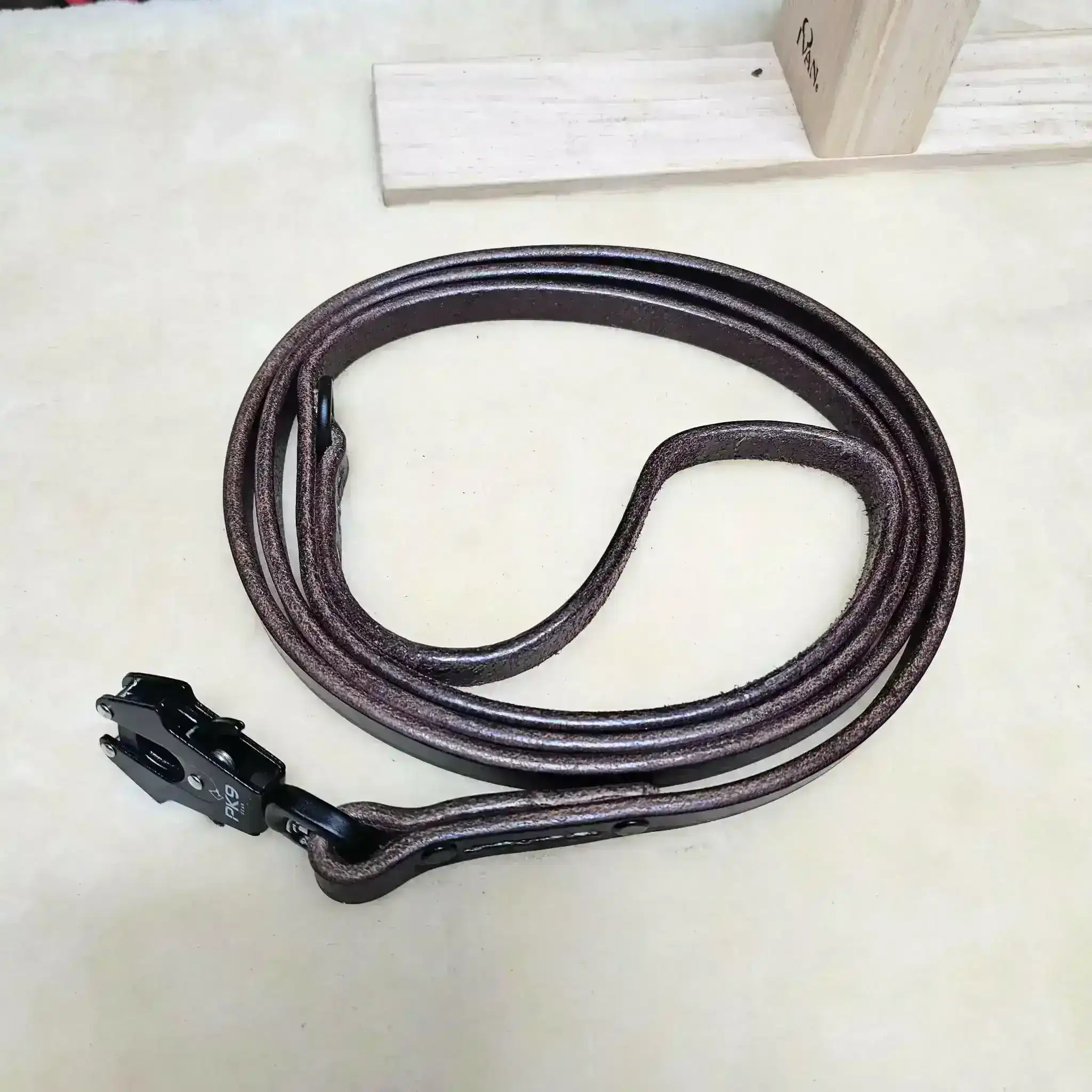 6ft - Havanna Brown Bridle Leather Lead With Tactical Clip - PK9 Gear